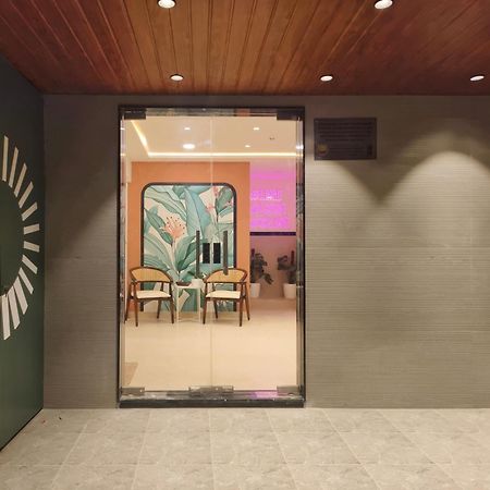Olive Hotel Millers Road By Embassy Group Bangalore Exterior photo