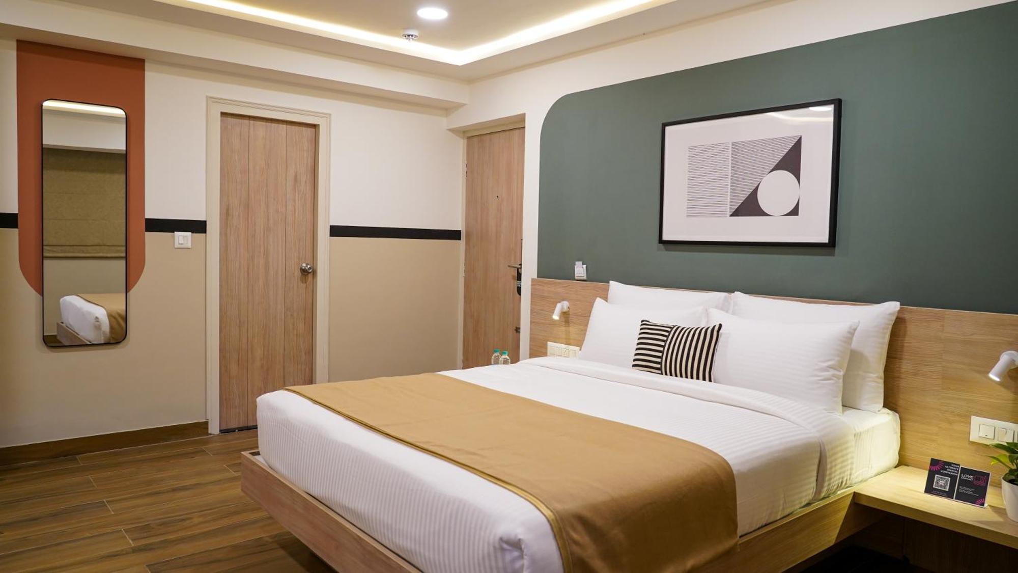 Olive Hotel Millers Road By Embassy Group Bangalore Exterior photo